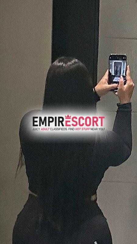 morena cavalona bunda grande
