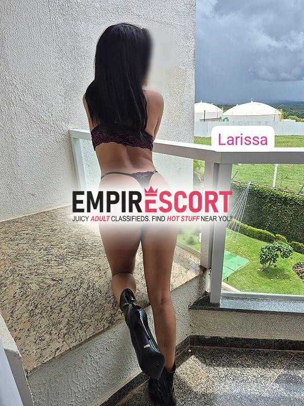larissa uma novinha cheia de tesão que vai te levar loucura.