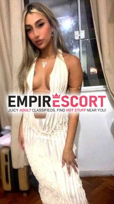 luísa loirinha ninfeta bronzeada sou apaixonante e bem sensual.