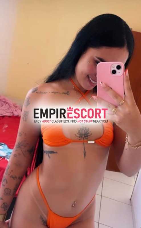 oii sou acompanhante de luxo com local sou carinhosapaciente com meus clientes e faço fetiches