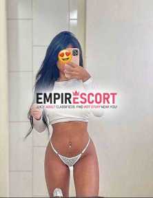 magrinha linda bebezinha toda empinadinha cheirando leite 😍😍