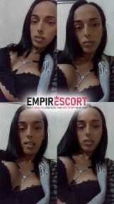 thays baixinha