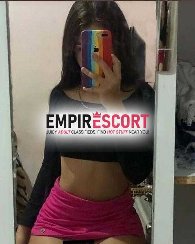 ninfetinha discreta disponível
