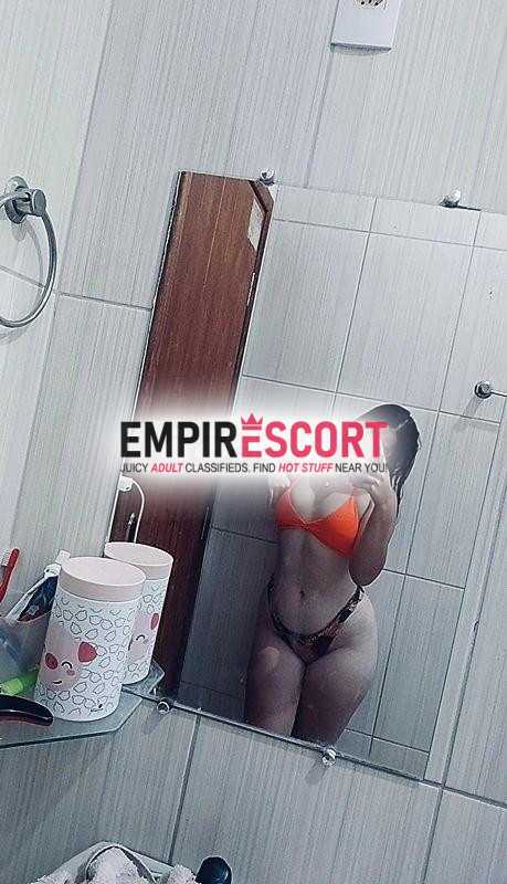 anna disponível com local