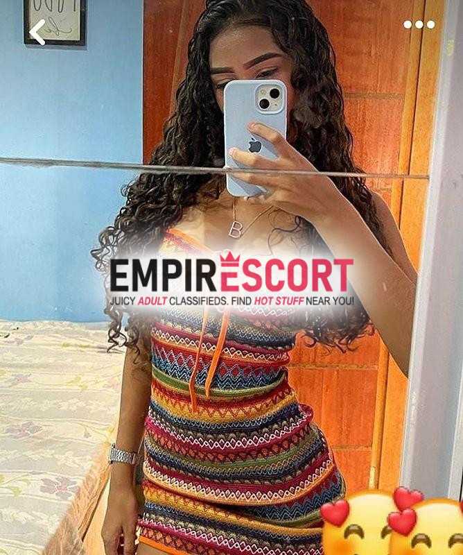 lais moreninha sua namoradinha massagem e finalização oral sem capa.