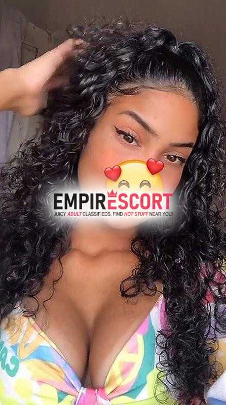 lais moreninha sua namoradinha massagem e finalização oral sem capa.