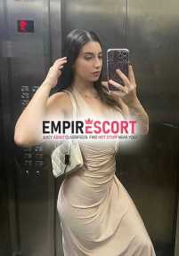 gatinha branquinha