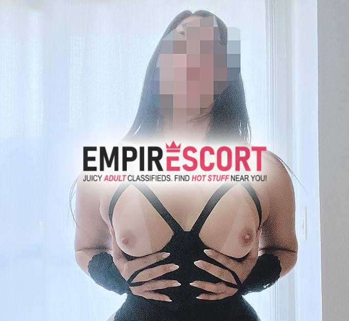 linda morena quente e cheia de tesão
