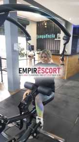 loira bronzeada com oral de enlouquecer