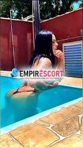 uma transex bem feminina e muito safada anal sem reclamar
