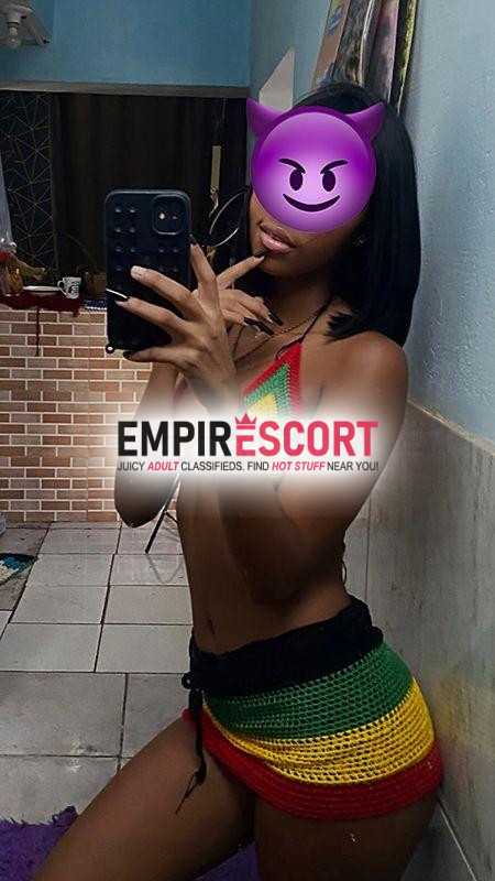 moreninha magrinha que ama um oral bem feito estilo namoradinha sem frescuras💦😈