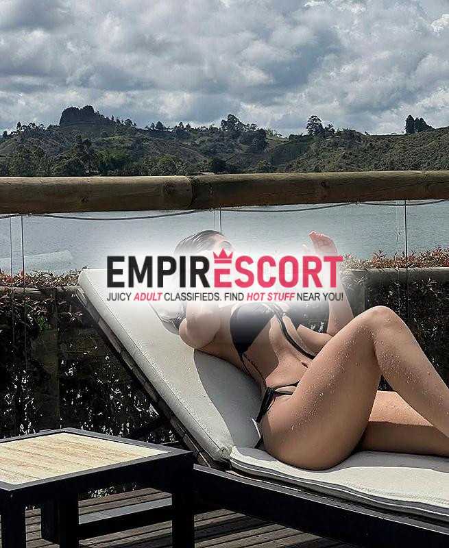 mel  melzinha baixinha lindas curvas no corpo sua namoradinha carinhosa. fotos reais 