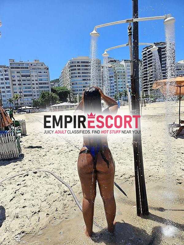 bella cavalcante com local