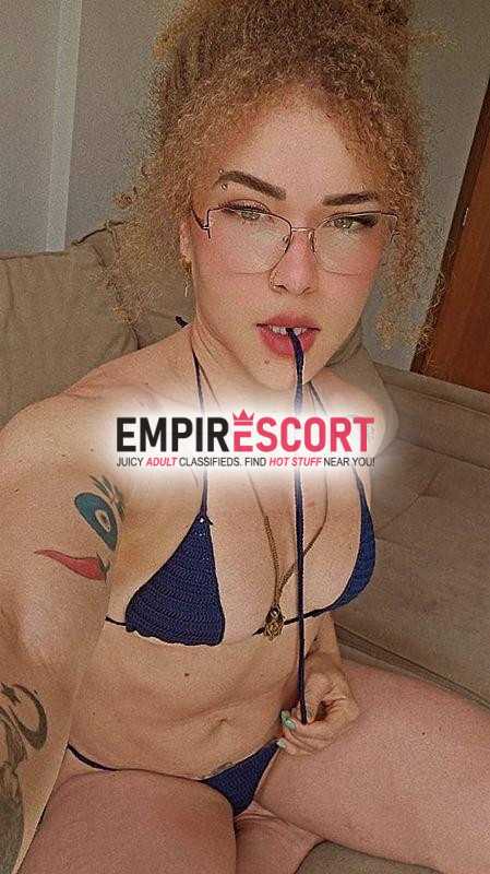 loira do grelo gigante fogosa adora ser chupada e faz um oral babadinho penetração vaginal corpo malhado.