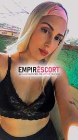 toda rosadinha loirinha falsa magra.
