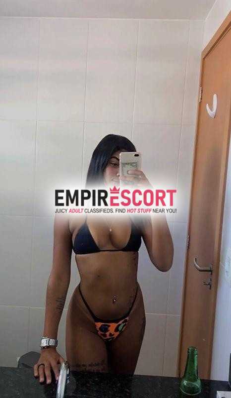 sabrina morena com local dos cabelos longos cintura fina fogosa doida p te prazer 🥰 sou uma bbzinha para vc pegar no colo 🔥