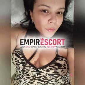 sua putinha rabuda do cuzinho apertadinho anal   vaginal   oral e garganta profunda.
