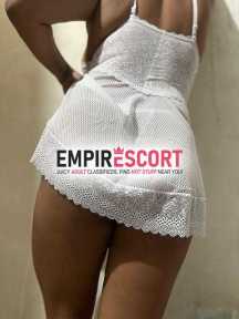 deliciosa cheia de tesao louca pra fuder gostoso morena bem saliente