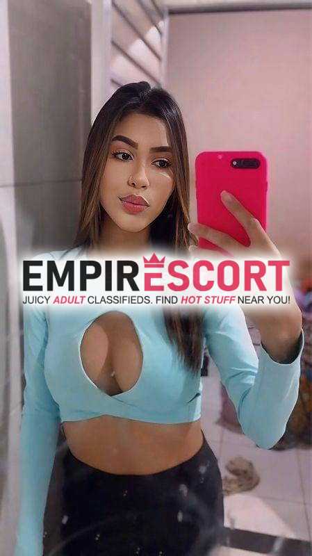 sou uma garota linda e bastante gostosa e com carinho de atender cliente sou safadinha