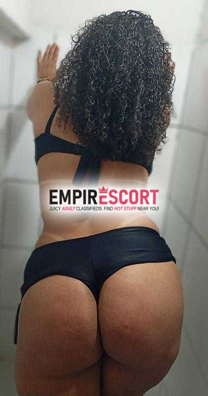 renata morena com local próximo ao sesi duque de caxias