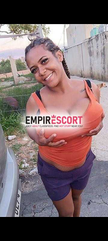peituda boquinha quente