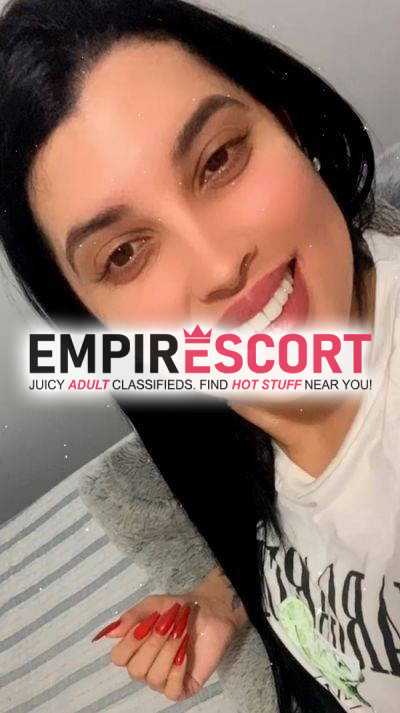 bianca morena do cabelão e sorrisão pura simpatia e prazer também.