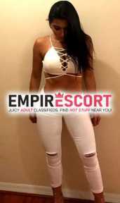 ana clara moreninha estilo namoradinha com uma marquinha excitante.