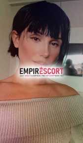 transex larah thayne