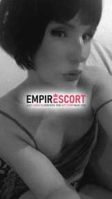 transex larah thayne