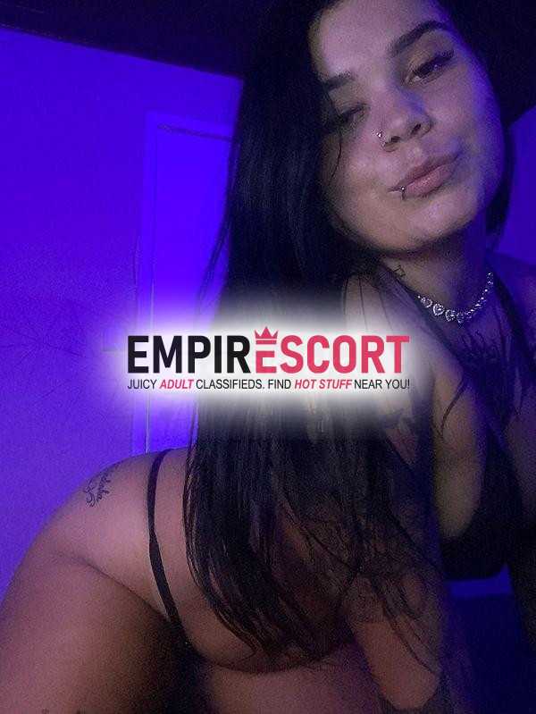 novinha com local