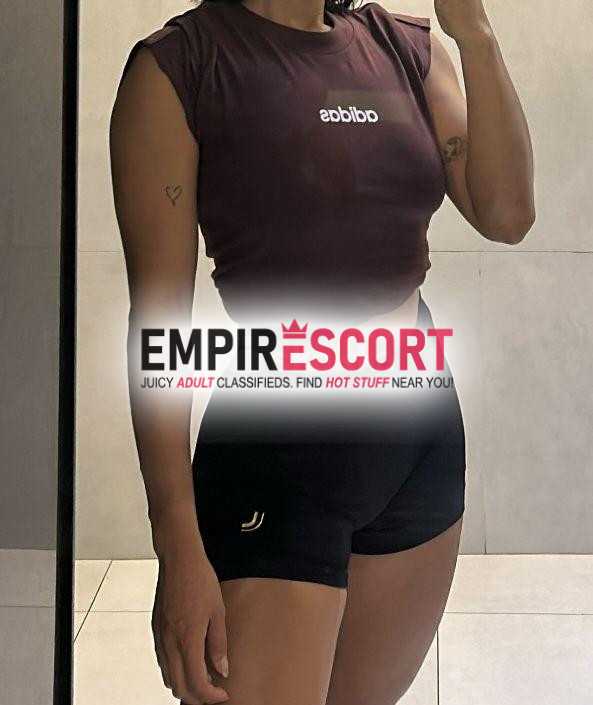 morena sensual corpo quente e boca que realiza fantasias… vem se perder em mim.