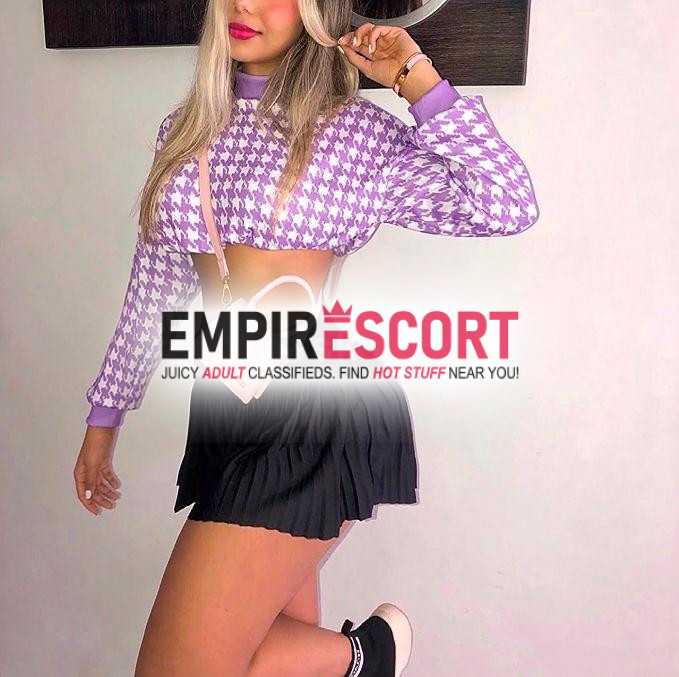 recÉm chegada louca pra enguli um pau bem duro e gostoso oral sem capa estilo namoradinha sem frescuras