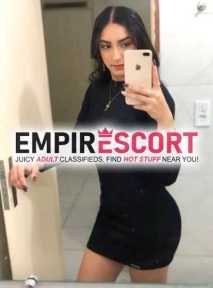bruna morena linda disponível sem frescura e faz oral babadinho.