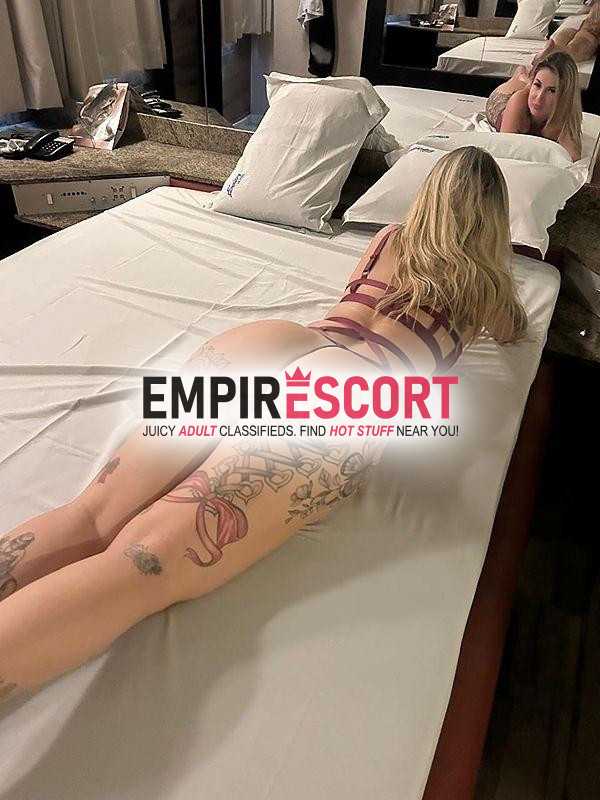 loira tatuada do bundão gostoso 