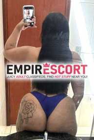 morena tatuada bumbum gigante e prazer sem frescura em itanhaém