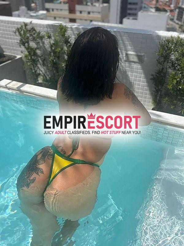 bonequinha do prazer 
estou por poucos dias na cidade com local 😋 😋 😋