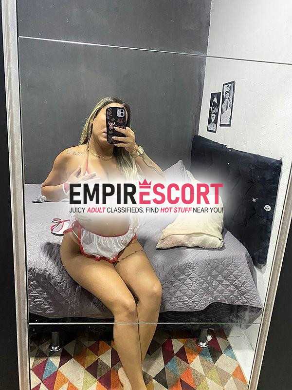 loirinha bem safadinha disponível