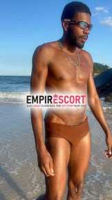 preto leitador soca fundo