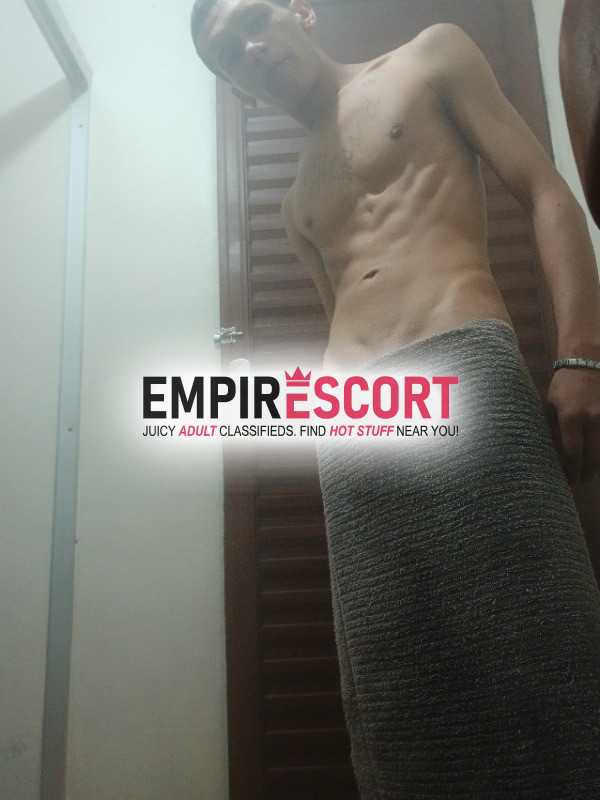 acompanhante masculino alto moreno e tatuado – discreto e completo