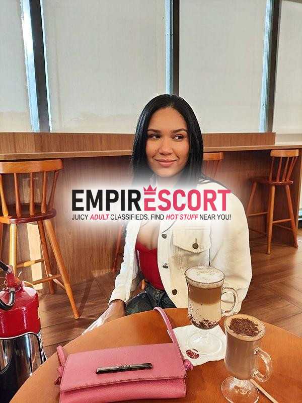 linda morena com fotos reais
300 1h