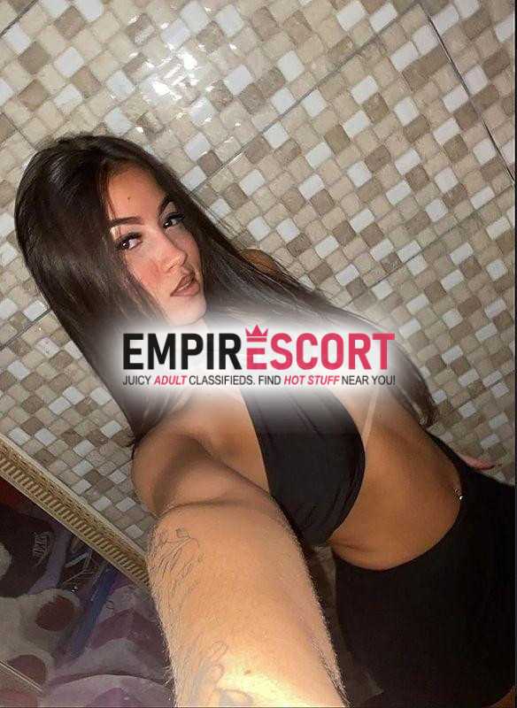 sua namoradinha safadinha sem restriÇÕes fera do bem babadinho sem capa cavalgo em cima do seu pau bem gostso…. deliciosa e apetitosa