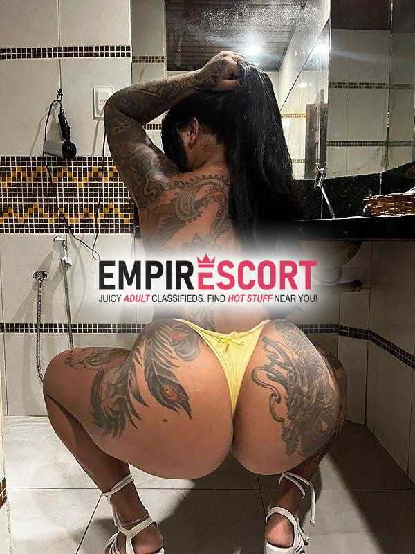ruby ferrari morena tatuada do rabão