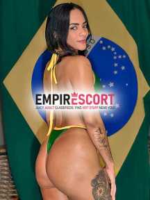 morena alta com curvas