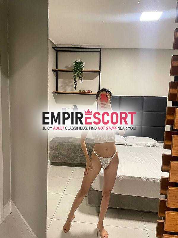 novinha magrinha e greludinha sem local.