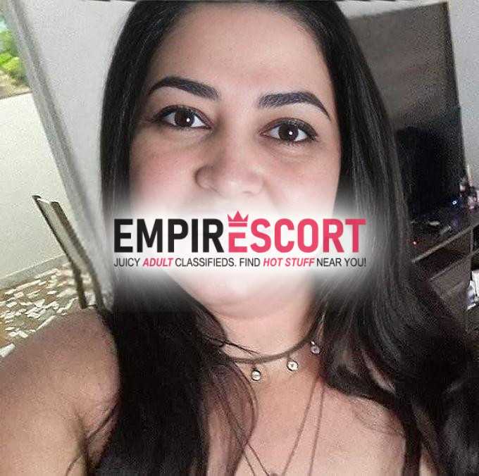gata safadinha que adora leite quente