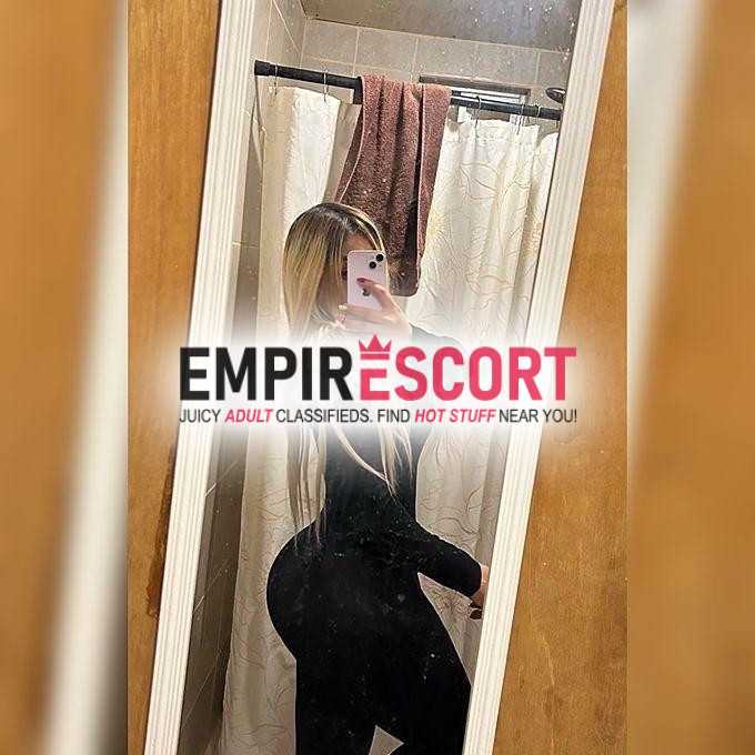 loira novidade com local no centro disponÍvel faço massagem tmb
