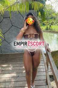 morena gostosa com local
