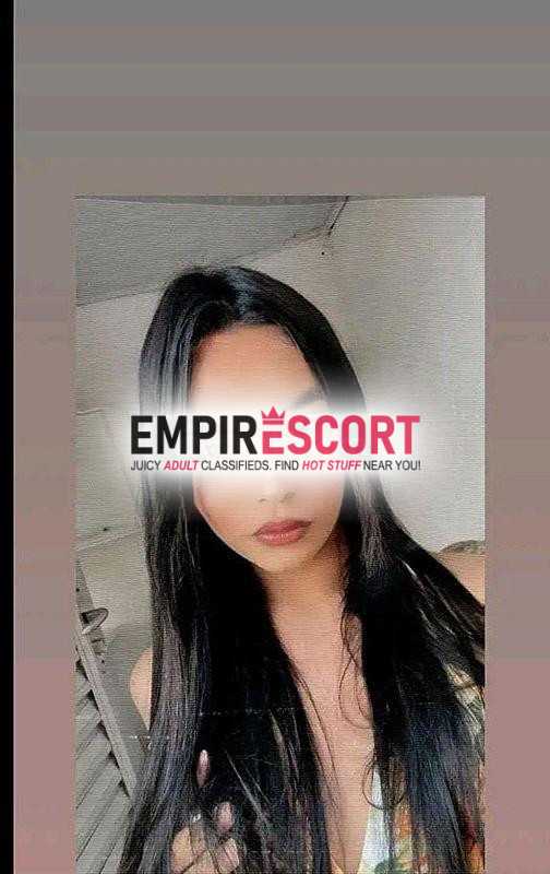 garota transex disponível novinha gostosa