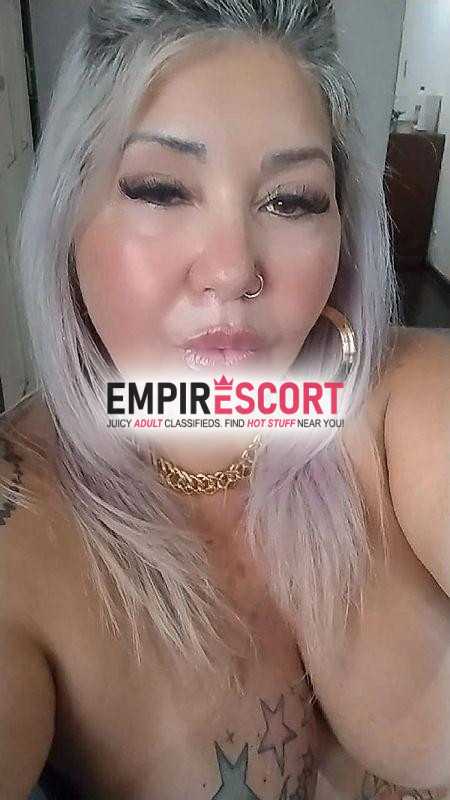 roseane samury coroa safada adora leitinho na boca