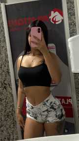 mairiporã.antes de qualquer coisa quero que saiba que prezo por encontros discretos elegantes e inesquecíveis. cada detalhe é pensado para que você se sinta à vontade seguro e totalmente satisfeito.

sou uma acompanhante experiente que adora transformar momentos em experiências únicas intensas marcantes e cheias de prazer. atendo em um ambiente limpo e totalmente reservado ou se preferir posso ir até você com mesma dedicação e discrição.